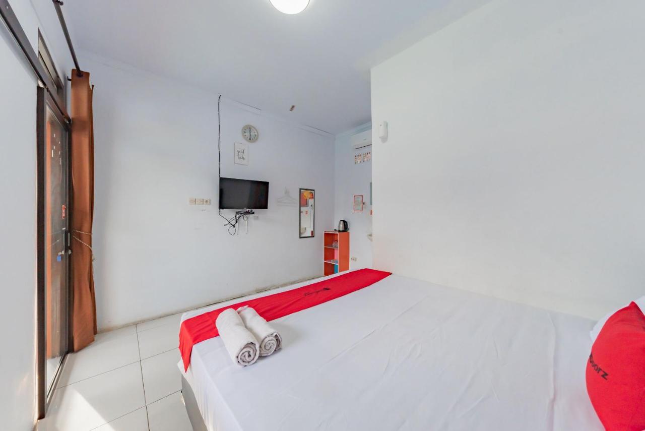 Wisma tamu Reddoorz Syariah @ Jaya Tirta Abadi Purwakarta